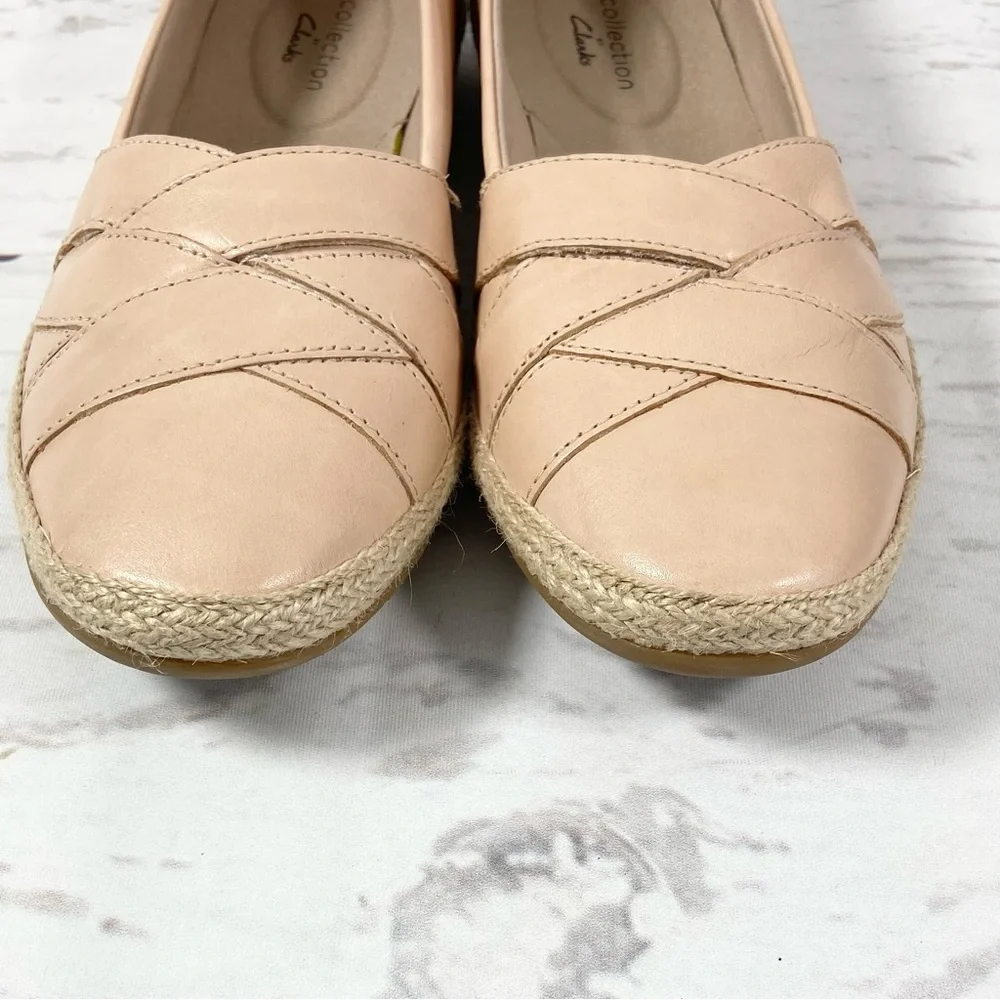 Clarks‎ Danelly Shine Flats Women’s Size 7.5M Blush Leather Slip On Shoes.